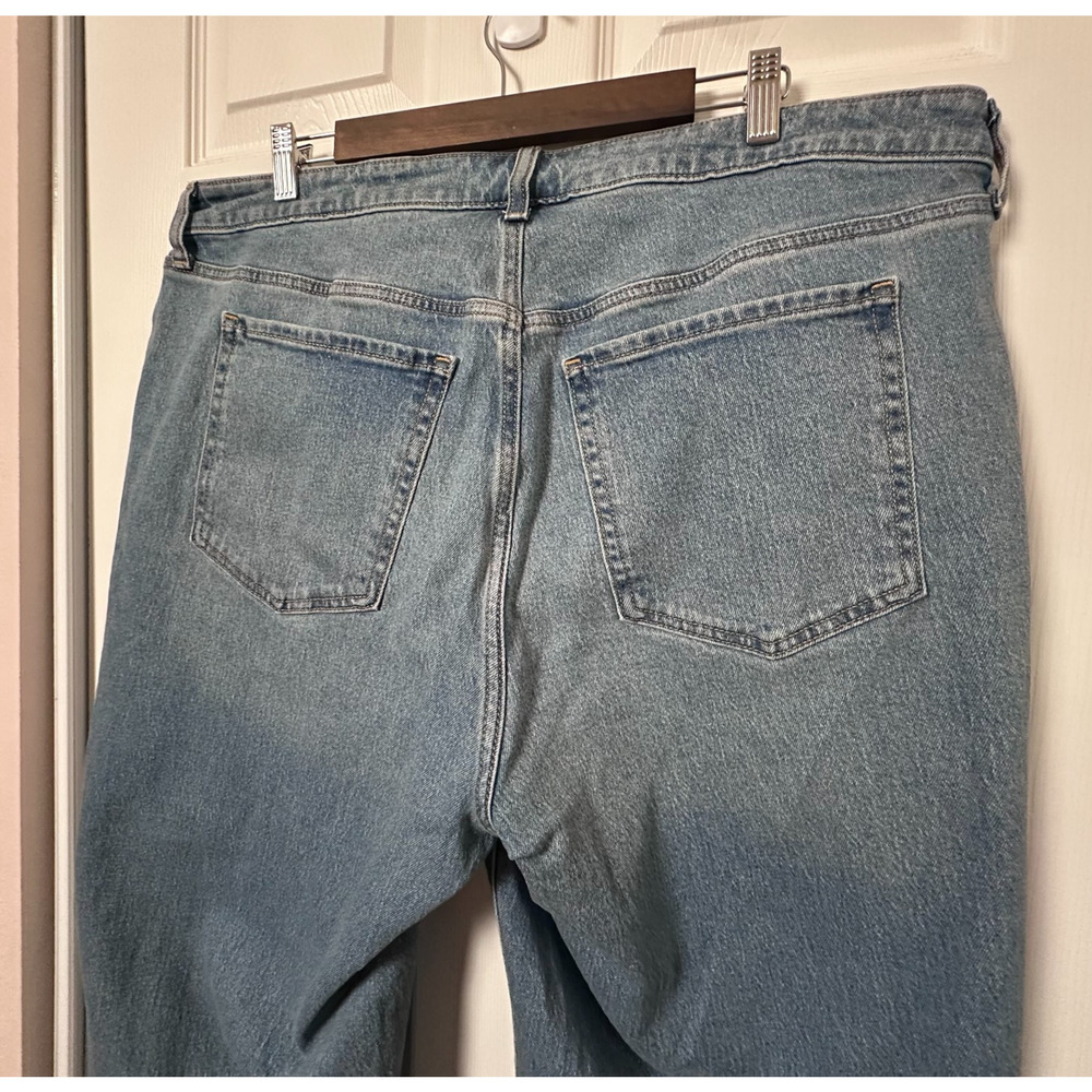 Old Navy Womens Plus 20 Curvy High Rise OG Straight Leg Jeans Medium Wash NWT - Picture 6 of 7